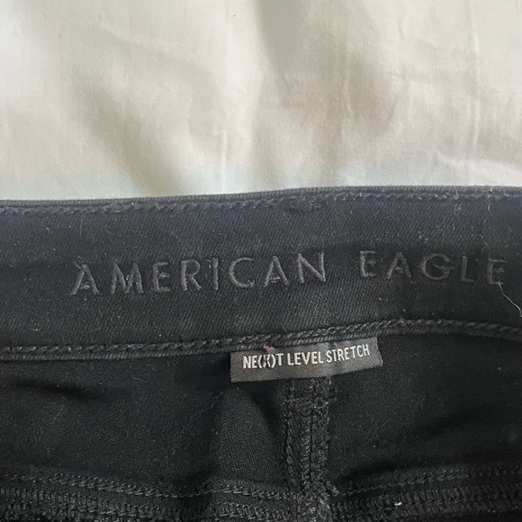 American Eagle Next Level Stretch Ripped/Distressed Black Jeans - Size 8 Short - Picture 10 of 10